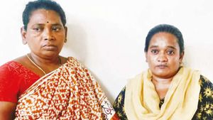 பெங்களூர் டூ ஈரோடு.. ஆசை ஆசையாய் 2.5 லட்சத்திற்கு குழந்தையை வாங்கிய பெண்கள்.. இறுதியில் ட்விஸ்ட் 