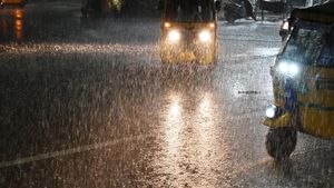 chennai rains: சில்லுனு மாறிய சென்னை.. அதிகாலையிலேயே வெளுத்தெடுத்த கனமழை! இன்னும் ஒரு வாரத்துக்கு சம்பவம்!