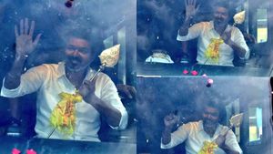 விஜய் கையில் ‘வேல்’.. கையில் வாங்கியதுமே உற்சாகமாக கையசைத்த விஜய்! அடுத்து பெரியார் படம்!