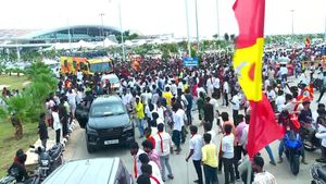 Tvk vijay Campaign: உங்க விஜய்..நான் வரேன்! திருப்புமுனையை ஏற்படுத்துமா திருச்சி? மாஸாக எண்ட்ரி கொடுத்த விஜய்!