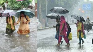 மீண்டும் ஆட்டத்தை ஆரம்பித்த மழை.. இன்று மட்டும் 5 மாவட்டங்களில் கனமழை வெளுக்கும்.. வானிலை மையம் எச்சரிக்கை