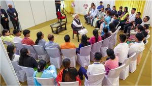 “மணிப்பூரை பிரிச்சு எங்களுக்கு தனி யூனியன் பிரதேசம் கொடுத்துடங்க” மோடியிடம் குக்கி எம்எல்ஏக்கள் மனு!