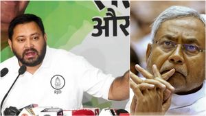 7 லட்சம் கோடிக்கு வாக்குறுதிகள்! இதெல்லாம் நடக்குற காரியமா? நிதிஷ்குமார் மீது தேஜஸ்வி யாதவ் அட்டாக்!