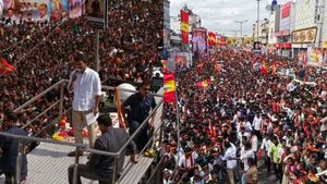 கரூரில் விஜய் செய்த தவறு.. உண்மையில் நடந்தது என்ன? போலீஸ் முதல்கட்ட விசாரணையில் ஷாக் தகவல் 