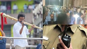 விஜயிடம் பேசிய போலீசார்.. கேட்டது என்ன? அதன்பின் நடந்த சம்பவம்.. வெளியான அதிர்ச்சி பின்னணி