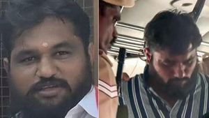 தவெக மாநகர செயலாளரின் ஜாமீன் மனுவும் தள்ளுபடி.. கரூர் நீதிமன்றம் அதிரடி