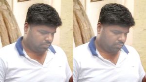  கோவையில் வாகன கடன்..  இளம் பெண்ணிடம் பைனான்ஸ் ஊழியர்கள் செயலால் ஆடிப்போன குடும்பம்