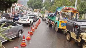 நீலகிரியில் 5 நாளைக்கு ரூட்டே மாறுது!  கனரக வாகனங்களுக்கு நோ அனுமதி.. சுற்றுலா பயணிகளுக்கு அறிவிப்பு