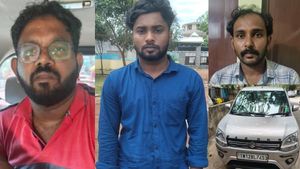 செகண்ட் ஹேண்ட் இன்னோவா காரை ரூ.10 லட்சம் தந்து வாங்கிய சேலம் நபர்.. உடனே ட்விஸ்ட்.. அரக்கோணத்திலும்?