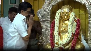 ரூ.3 கோடியில் தேவர் பெயரில் திருமண மண்டபம் - பசும்பொன்னில் முதல்வர் ஸ்டாலின் வெளியிட்ட அறிவிப்பு