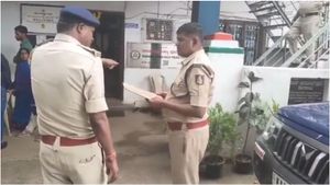 பெங்களூரில் இளம் பெண்ணுக்கு கொடுமை.. கொள்ளையர்கள் அட்டூழியம்! இப்படி யாருக்கும் நடக்கக்கூடாது