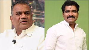 தலைமறைவு வாழ்க்கையிலேயே.. காலம் போயிடுமா? முன்ஜாமீன் கோரி ஆனந்த் மேல்முறையீடு!