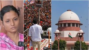 சிபிஐ விசாரணை கோரிய தரப்பில்.. ஏகப்பட்ட குளறுபடிகள்! உச்சநீதிமன்றம் கடும் எச்சரிக்கை!