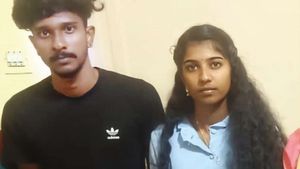 கன்னியாகுமரியில் லாரி டிரைவரை கரம்பிடித்த கல்லூரி மாணவி.. காவல் நிலையத்தில் பெற்றோருக்கு ட்விஸ்ட்