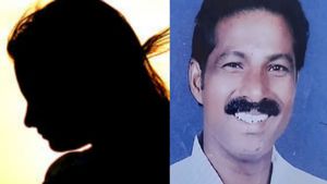 திருப்பூரில் ஆபாச செயலால் அசிங்கப்பட்ட அரசியல்வாதி.. அவிநாசி பெண்ணை சீண்டி.. 52 வயசுல இது தேவையா?