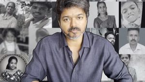 மீண்டும் மீண்டுமா? கரூரில் கால் வைக்கும் விஜய்! 3 நாட்களாய் முகாமிட்ட புள்ளிகள்! ரெடியாகும் மண்டபம்!
