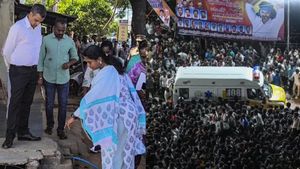 விடைபெற்ற அஸ்ரா கார்க்..சிபிஐ கைக்கு போன கரூர் கேஸ்! கோர்ட்டில் கொடுக்கப்பட்ட ஆவணங்கள்! அடுத்த மூவ்?