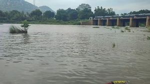 இல்லம் தேடி வரும் வெள்ளம்.. வைகை அணையை திறந்துட்டங்க! ஹை அலர்ட்டில் 5 மாவட்டங்கள்! கோவைக்கு வார்னிங்