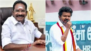 மதுரையில் விஜய்யின் எழுச்சி.. 10 தொகுதியில் அதிமுகவுக்கு ஏற்படும் பாதிப்பு.. சிக்கலில் சீனியர்கள்! 