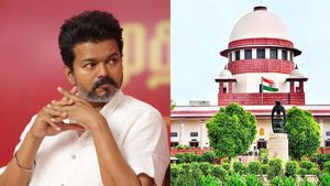 கரூர் நெரிசல் வழக்கு.. தவெக கோரிக்கை ஏற்கப்படுமா? நாளை மறுநாள் உத்தரவு பிறப்பிக்கிறது உச்ச நீதிமன்றம்