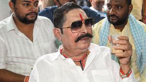 இரவோடு இரவாக சுற்றி வளைத்த போலீசார்.. ஆளும் ஜேடியு வேட்பாளர் அதிரடி கைது.. கொலை வழக்கில் பரபரப்பு