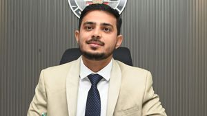 SIR.. 5 வினாடிகளில், 2002, 2005-ம் ஆண்டு வாக்காளர் பட்டியல் விவரம்.. கோவை கலெக்டரின் சூப்பர் திட்டம்