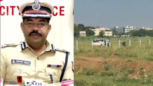 கோவையில் 3 பேர் சுட்டு பிடிக்கப்பட்டது ஏன்? திருட்டு வழக்கில் ஜாமீனில் வந்தவர்கள்! கமிஷனர் விளக்கம்