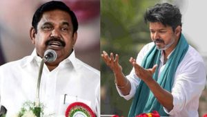  கோவையில் மாணவிக்கு நடந்த கொடூரத்தை கண்டித்து.. அதிமுக, தவெக கட்சிகள் இன்று ஆர்ப்பாட்டம்