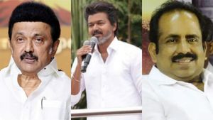 கரூர் கூட்ட நெரிசல் இறப்பை 91 ஆகாமல் பார்த்துக் கொண்டவர் ஸ்டாலின்! விஜய்க்கு திமுக பதிலடி