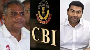 கரூர் சம்பவம்.. சிபிஐ சரமாரி கேள்வி.. புஸ்சி ஆனந்த், ஆதவ் அர்ஜுனாவிடம் 2-வது நாளாக இன்றும் விசாரணை 