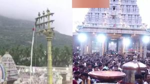 தங்கத்தில் முலாம் பூசப்பட்ட கொடி மரம்.. திருவண்ணாமலையில் இன்று கார்த்திகை தீபத்திருவிழா கொடியேற்றம்