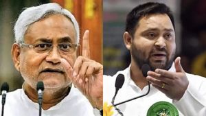 பீகார் தேர்தல்.. தட்டி தூக்கும் நிதிஷ் பாஜக அண்ட் கோ.. தேஜஸ்வி காங்கிரசுக்கு ஷாக் தந்த சர்வே