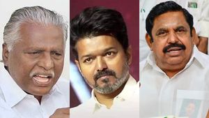 விஜய்யை காட்டமாக விமர்சித்த அதிமுக முன்னாள் அமைச்சர் கே.பி.முனுசாமி.. எடப்பாடி பிளானே வேற!