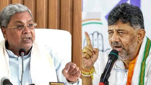 கர்நாடகாவில் சித்தராமையா ஆட்சிக்கு ஆபத்து? டிகே சிவக்குமார் ஆதரவு  எம்எல்ஏக்கள் டெல்லியில் போர்க்கொடி