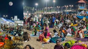 அடிச்சு விட்ட ஜோசியர்.. இரவில் திருச்செந்தூர் கோவிலில் குவிந்த பக்தர்கள்! கோவில் நிர்வாகம் அதிரடி!