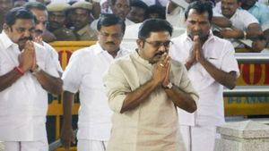 அதிமுக இல்ல.. எதிமுக! 2026 தேர்தல் தோல்வி எடப்பாடிக்கு பதில் சொல்லும்! நேரம் பார்த்து அடித்த டிடிவி