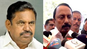 அதிமுகவில் குடும்ப அரசியல்.. எடப்பாடிக்கு மகன், மாப்பிள்ளைதான் எல்லாம்.. குண்டை வீசிய செங்கோட்டையன்