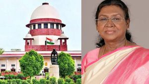 மசோதாக்களுக்கு ஒப்புதல் அளிக்க காலவரம்பு.. குடியரசுத் தலைவர் விளக்கம் கோரிய மனு மீது நாளை தீர்ப்பு!
