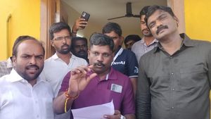 பல்லடம் சுங்கச்சாவடி .. சாதித்த திருப்பூர் மக்கள்.‌. நிரந்தரமாக இனி கட்டணமில்லை 
