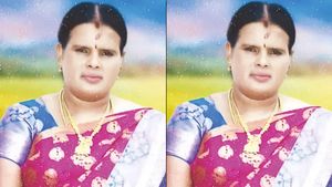 திருப்பூரில் வடிவுக்கரசிக்கு மலர்ந்த காதல்.. ஸ்கூட்டரில் போதையில் போயி.. அந்த சாருக்கு 4 மனைவிகளாம்
