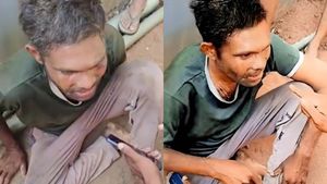 வங்கதேசமா நீ? வடமாநில புலம்பெயர் தொழிலாளியை அடித்தே கொன்ற கேரளா கும்பல்.. பின்னணியில் ஆர்எஸ்எஸ்?