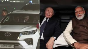 Modi Putin: அமெரிக்கா கண்ணை உறுத்துமே! தனது காரில் ஏறாமல் புதின் செய்த செயல்! சீனாவில் செய்ததை இங்கேயும் பண்ணிட்டாரே
