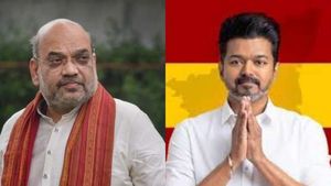 திமுகனா வைலண்ட்.. பாஜகனா சைலண்ட்! டோனை மாற்றும் விஜய்.. ரூட்டை மாற்ற டெல்லி காரணமா? பரபர பாலிடிக்ஸ்!