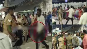 கத்தியுடன் விரட்டிய இளைஞர்.. மக்கள் கூட்டத்திற்கு நடுவே ஓடிய காவலர்! வீரராகவ பெருமாள் கோயிலில் ஷாக் 