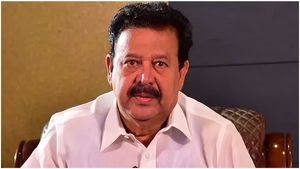 திருக்கோவிலூரில் களமிறங்கும் வாரிசு.. விழுப்புரத்திற்கு மாறும் பொன்முடி! திமுக தலைமை முடிவு என்ன?