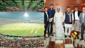 பெங்களூரில் மீண்டும் கிரிக்கெட் போட்டி? முதல்வரை சந்தித்த வெங்கடேஷ் பிரசாத்! விரைவில் குட்நியூஸ்