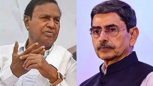சிறுபிள்ளை போல நடந்து கொள்கிறார்.. ஆளுநர் ரவி உடனே ராஜினாமா செய்யணும்! டிஆர் பாலு தாக்கு 