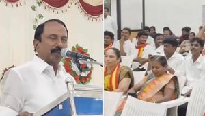 எனக்கு வழி காட்டியவர் விஜய்! என் உடலில் ஓடும் ஒவ்வொரு சொட்டு ரத்தமும்.. அழுத செங்கோட்டையன்