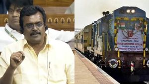 திண்டுக்கல்-சபரிமலைக்கு ரயில் பாதை அமைக்கப்படுமா? தேனி எம்பி கேள்விக்கு மத்திய அரசு விளக்கம்