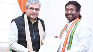 தாம்பரம்-நாகர்கோவில் தினசரி ரயில்.. கன்னியாகுமரி- நாகர்கோவில் 3-வது ரயில் பாதை..  விஜய் வசந்த் கோரிக்கை 